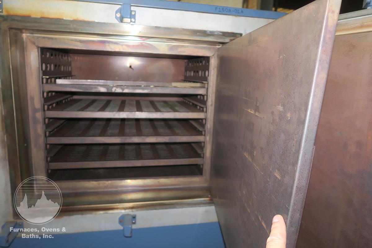 Used 25"W x 20"H x 20"L Blue M IGF-7780 Inert Gas Cabinet Oven, 1100°F