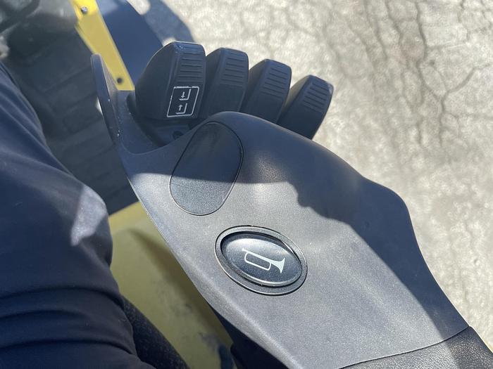 Used 12,000 POUND HYSTER ROLL CLAMP FORKLIFT W/ 60" CASCADE CLAMP 1,600 HOURS - PENDING