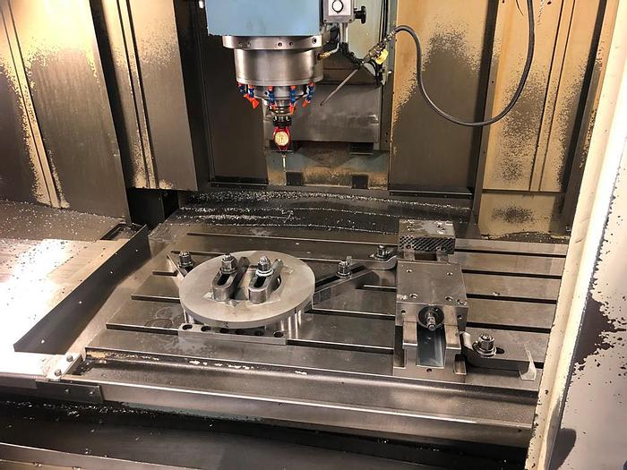 Gebraucht CNC Vertikal Bearbeitungszentrum OKK VM 7