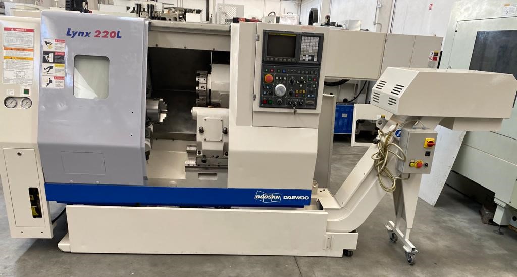 Refurbished 2005 Doosan Daewoo LYNX 220LC