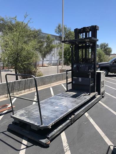 Used 2005 Crown 15SP48TT Furniture Picker