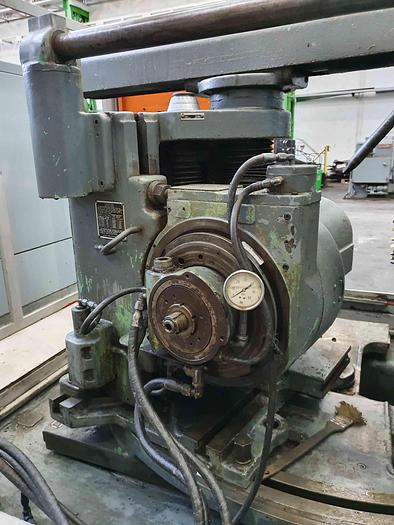 Usato DENTATRICE SGROSSATRICE PER CONICI SPIROIDALI GLEASON 116” R