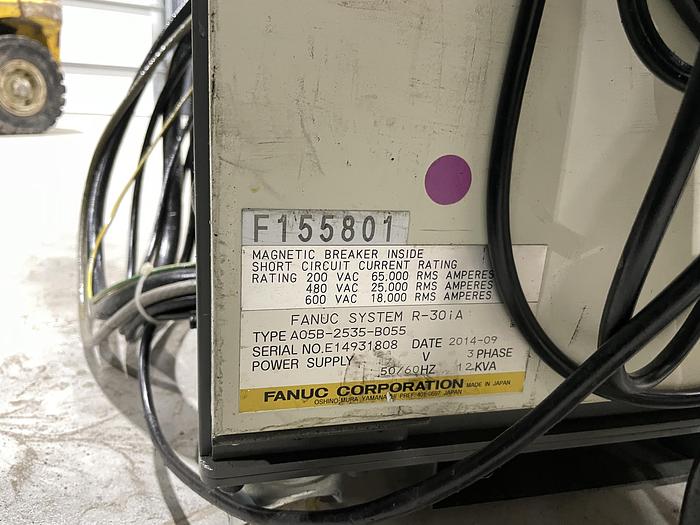 Used FANUC R2000iB/200R WITH R30iA CONTROLLER