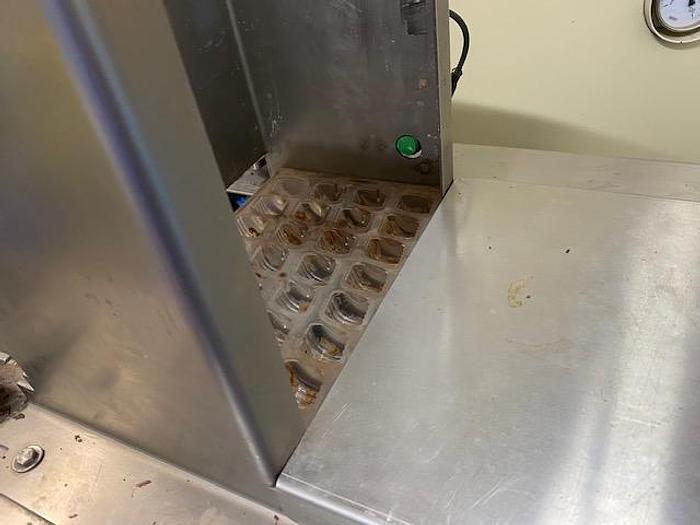 Used Selmi 275 Chocolate Moulding Line