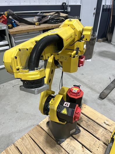 Used 2016 FANUC M-10IA/12S #104844
