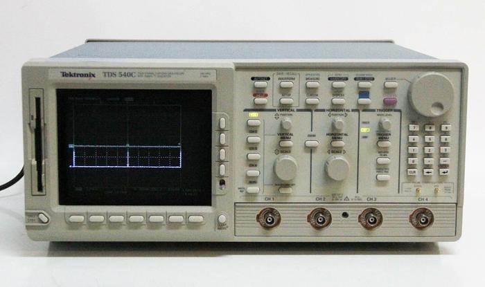 Used Tektronix TDS 540C 4 Channel Digitizing Oscilloscope Options 13 1F HD 2M (6546)