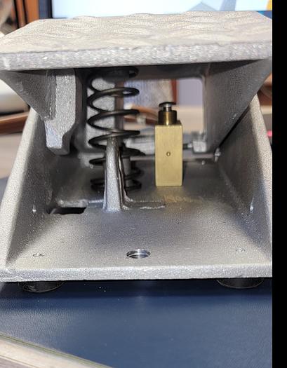 Pneumatic air powered foot pedal control w/hose  20017(111)