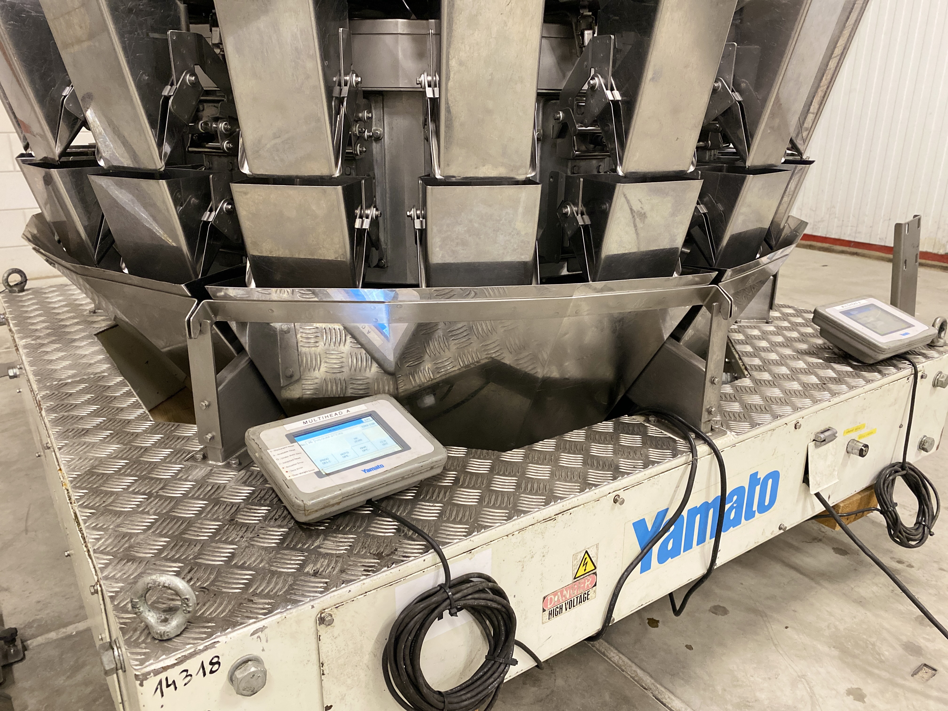 Used 2011 Yamato 20 heads Multihead weigher, 2 x 10