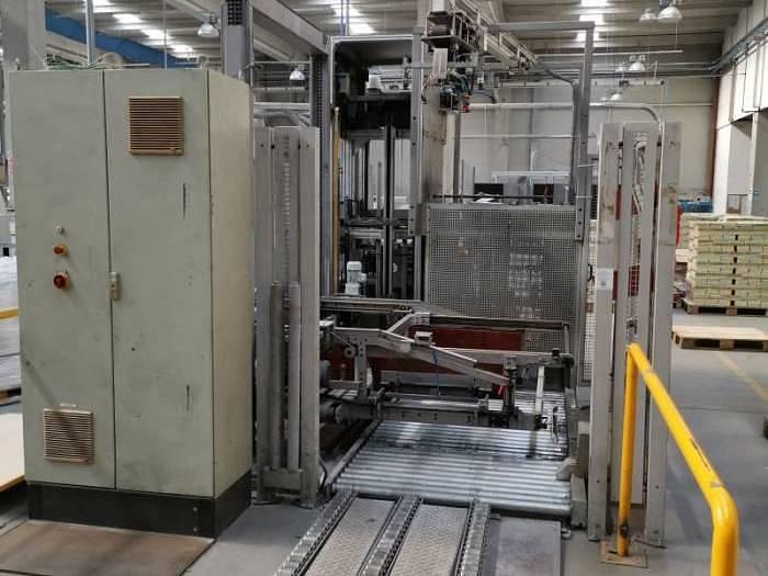 Used WST Doctor palletizer | 2001