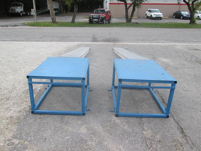 Used Vehicle Display Ramps and Platform