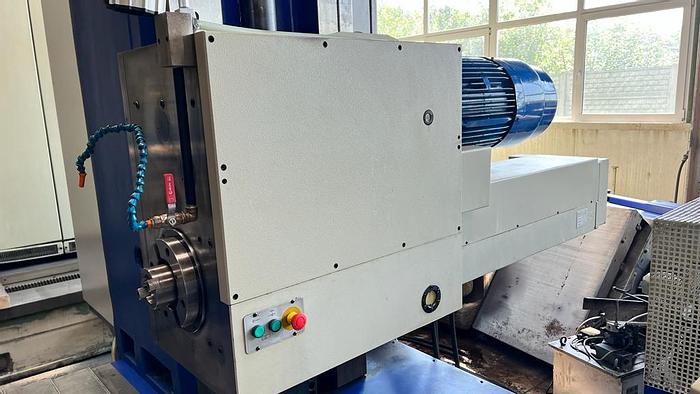 Used Wytaczarka CNC WPR-100