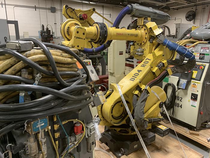 Used FANUC R2000iB/210F 210KG X 2655MM REACH 6 AXIS CNC ROBOT W/R30iA CONTROLS WITH ARO SERVO GUN