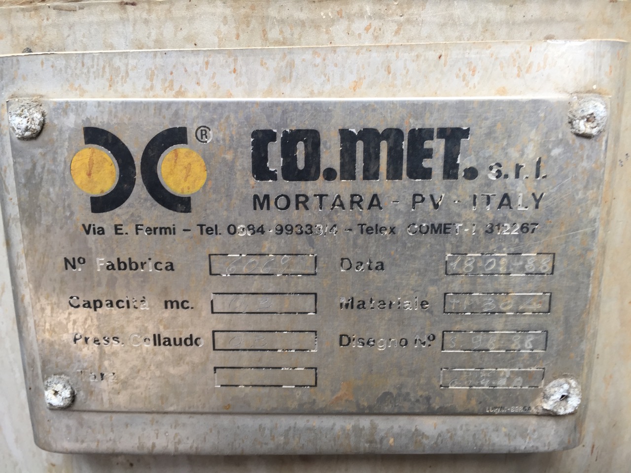 Used 250 liter CO.MET Srl tank