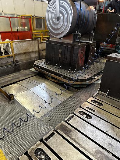Installata Fresalesatrice a Montante Mobile Cnc INNSE CF S WZ