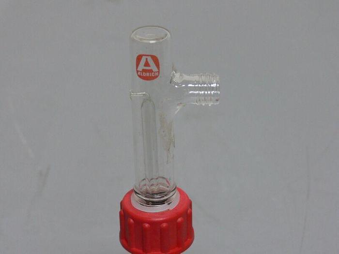 Used Aldrich model 4980 50 mL Pyrex Beaker Laboratory Glassware  w/ attachment