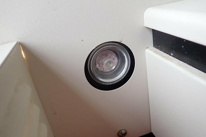 Used Shimadzu UV-2101PC UV-VIS Scanning Spectrophotometer