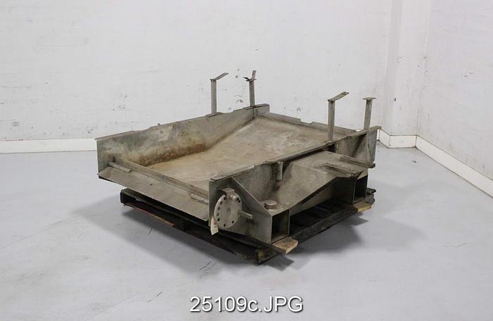 Used Black Clawson WANDEL 700-4 Vibrating Screen/ 1/2" Holes, Stainless Steel Body And Vat #25109