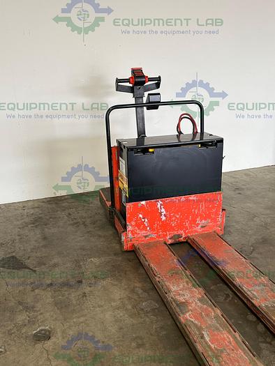 Used Raymond 112AT-FRE60L Rider Pallet Jack 6000 Lbs Capacity w/ Hawken Battery