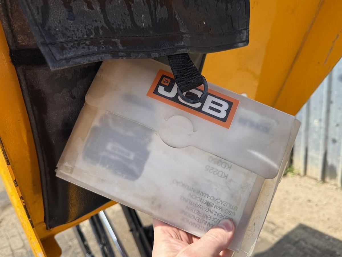 Used JCB Dumpster HTD5 Mini Dumper