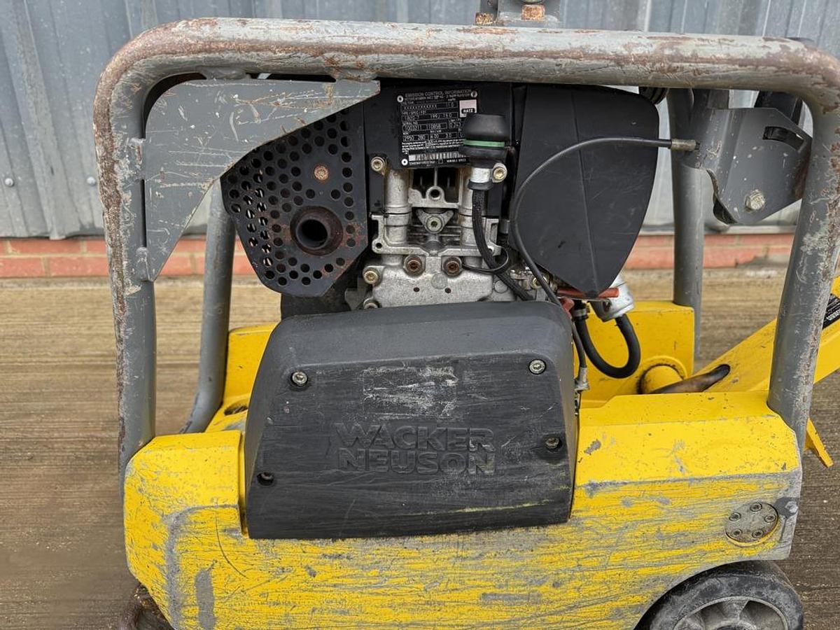 Used Wacker Neuson DPU2540H 160kg Plate Compactor