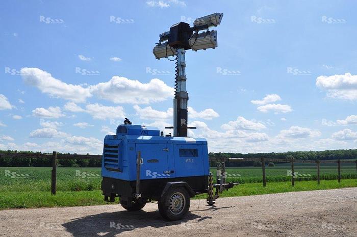 Used TOWER LIGHT SUPERLIGHT VT-1