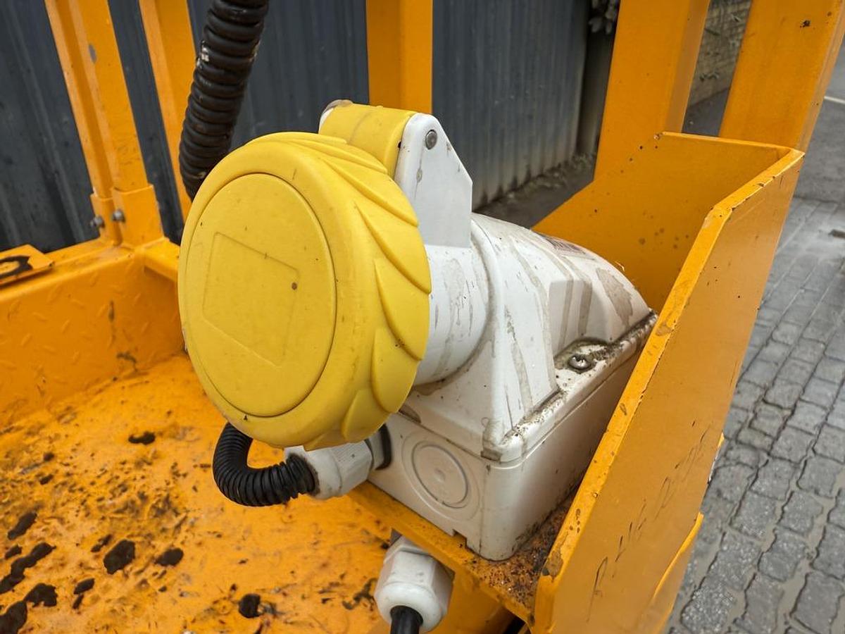 Used JCB S1530E 6m Electric Scissor Lift