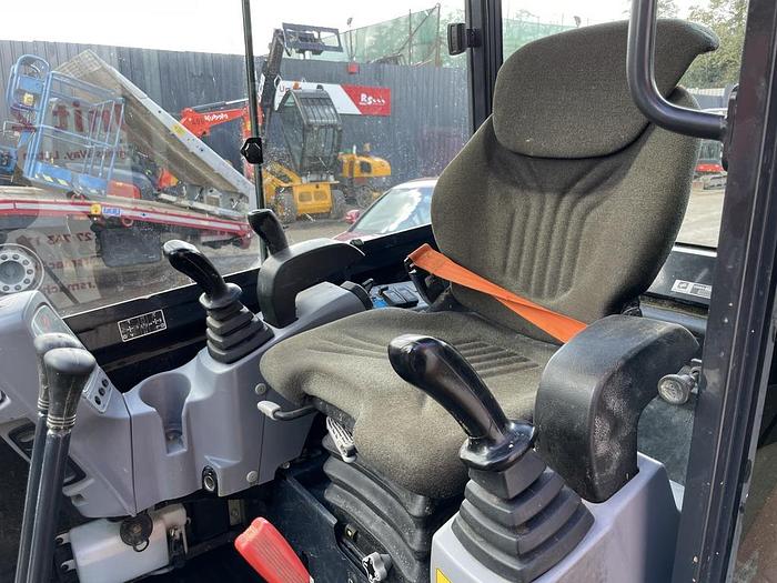 Used KUBOTA KX015-4 Mini Excavator + Trailer