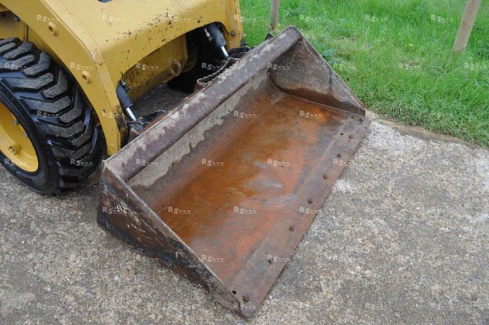 Used CATERPILLAR 216 B3