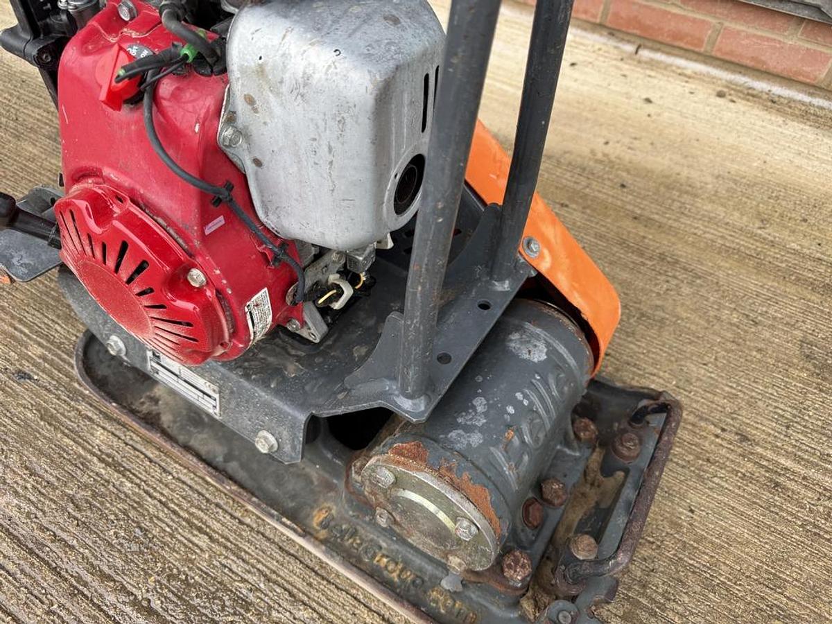 Used Belle PCLX 320 62kg Plate Compactor