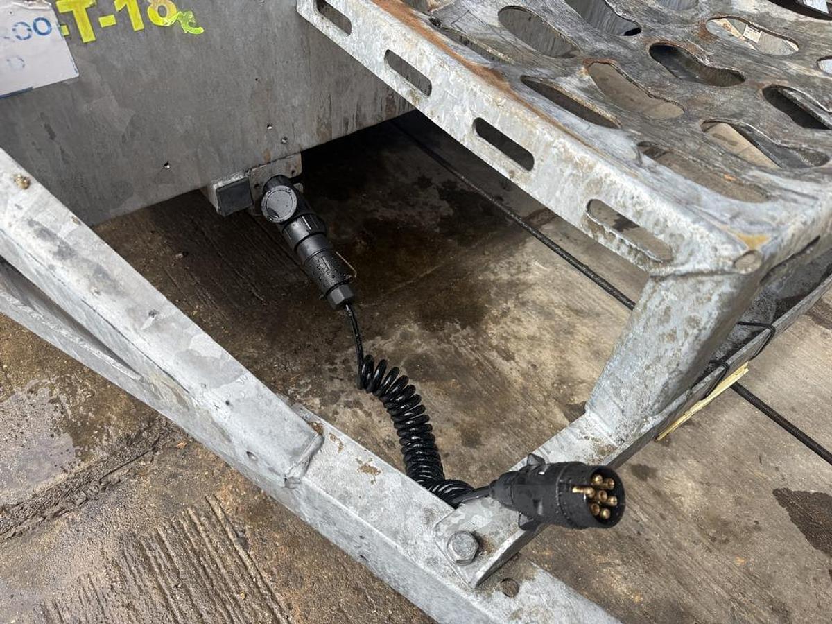 Used Indespension AD2000 2.7t Plant Trailer