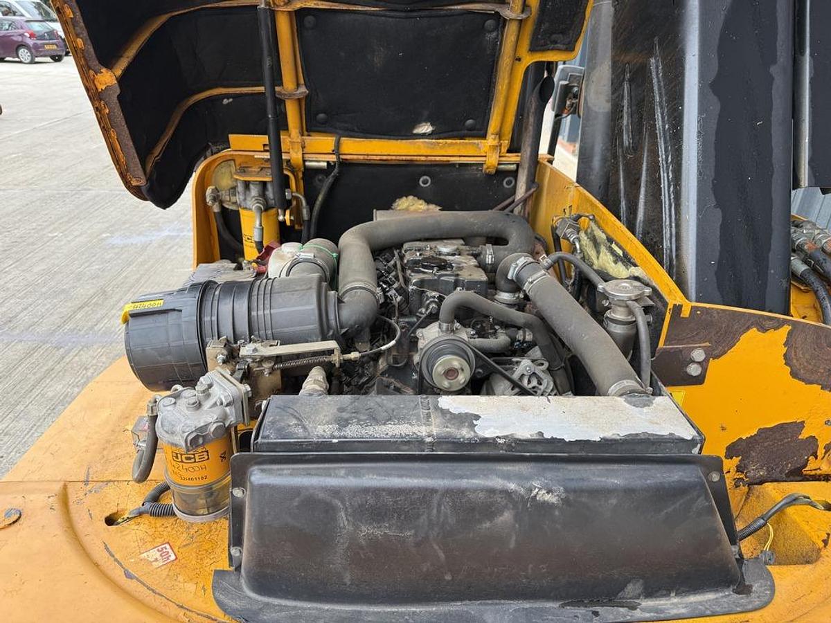 Used JCB 520-40 2t 4m Telehandler