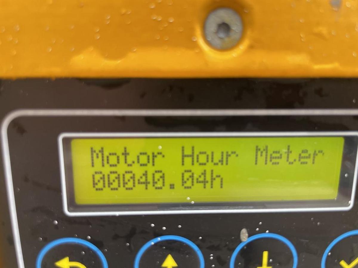 Used JCB S1930E 8m Electric Scissor Lift