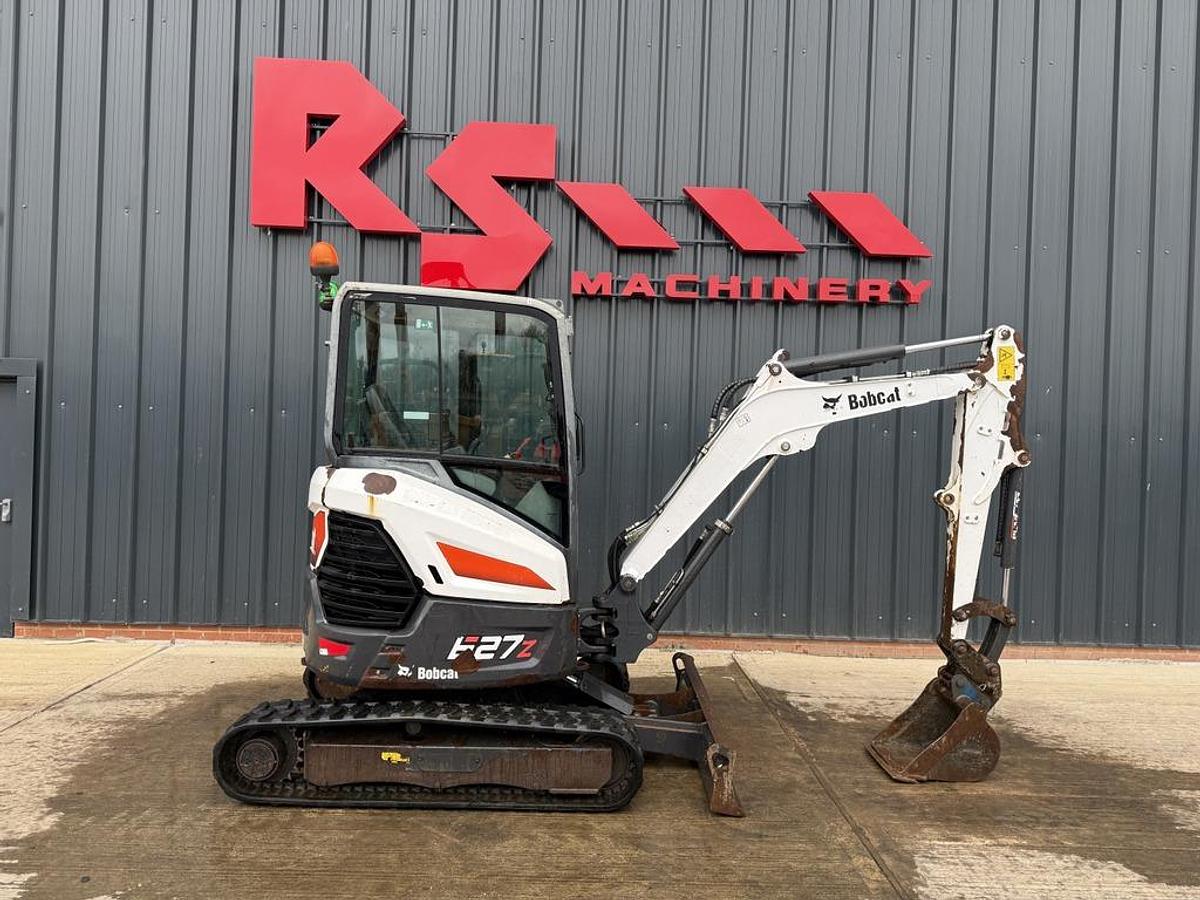 Used Bobcat E27Z 2.7t Mini Excavator