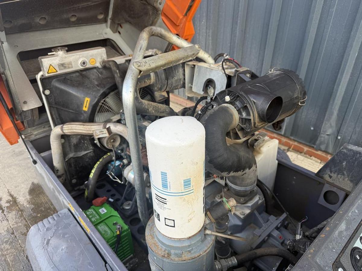 Used Atlas Copco XAS 58-7 3 m3/min Compressor