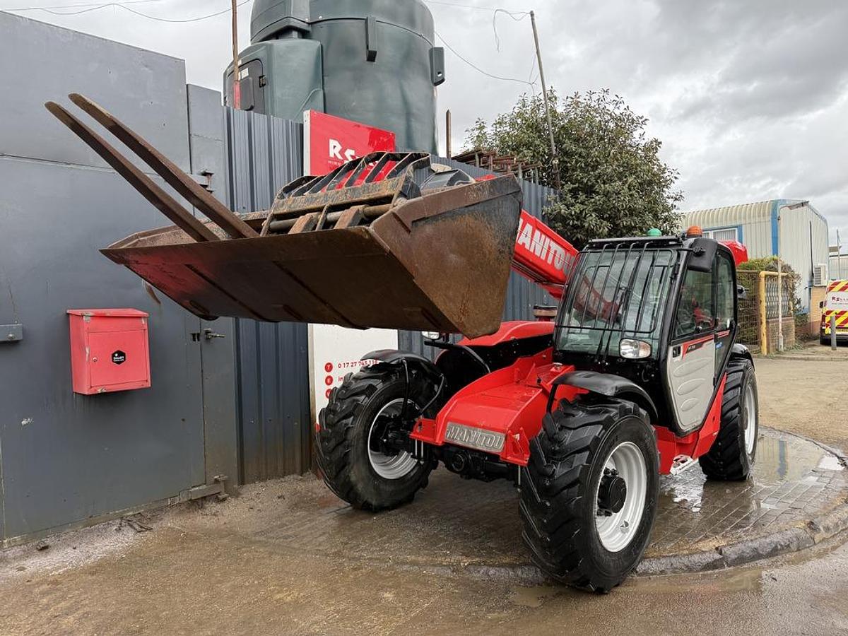 Used Manitou MT 733 7m Telehandler