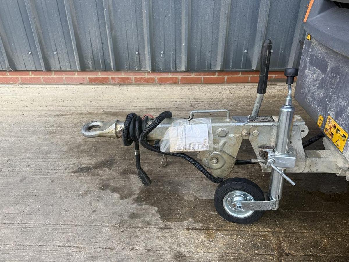Used Atlas Copco XAS 58-7 3 m3/min Compressor