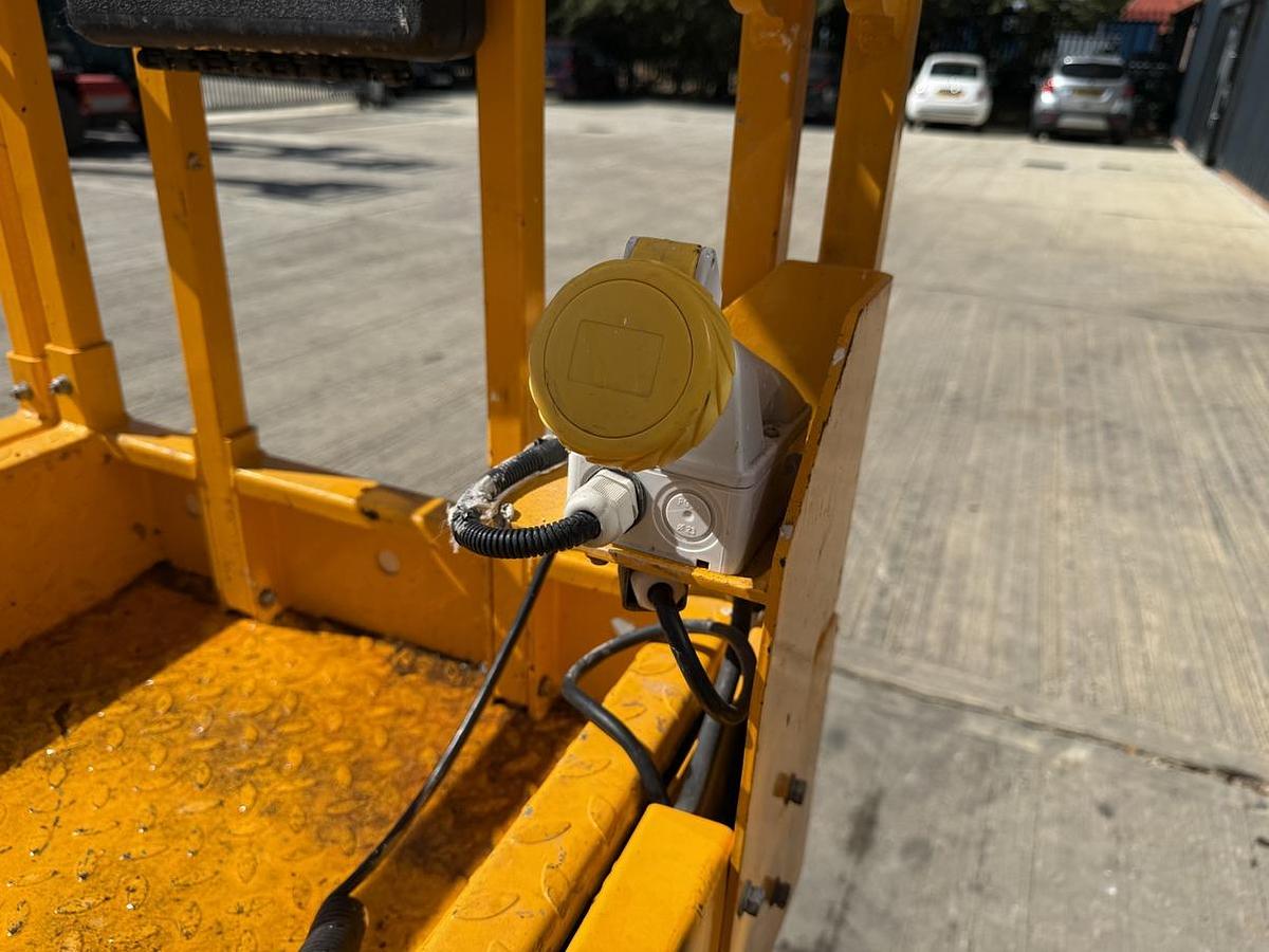 Used 2022 JCB S1930E