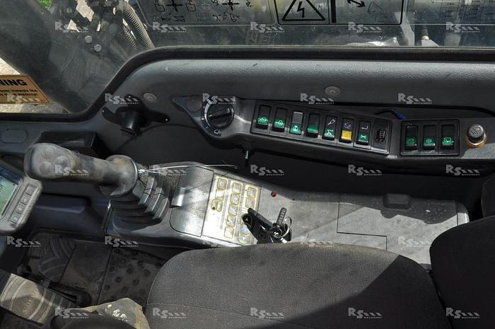 Used VOLVO EC180B LC