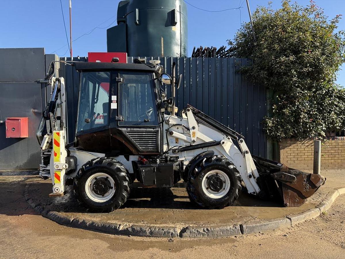 Used JCB 2CX Streetmaster Backhoe Loader