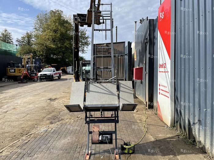 Used ELECTRIC MATERIAL LIFT
