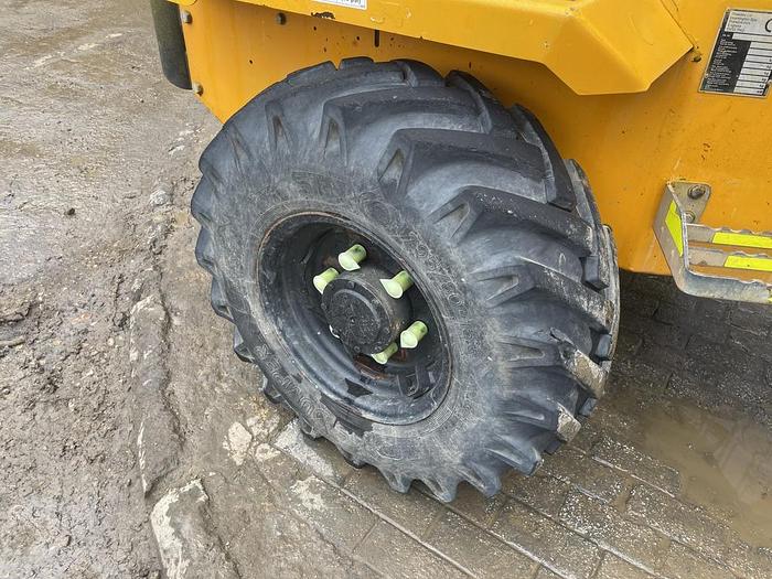 Used THWAITES 3 TONNE