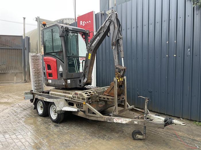 Used Volvo EC18D 1.8t Mini Excavator + Trailer