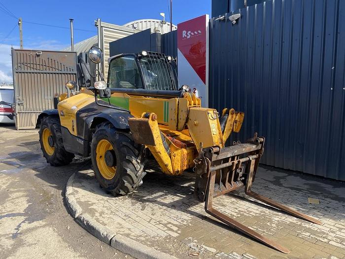 Used JCB 535-125