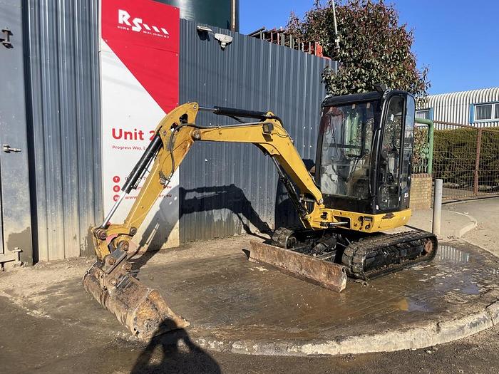 Used Caterpillar 302.7D 2.8t Mini Excavator