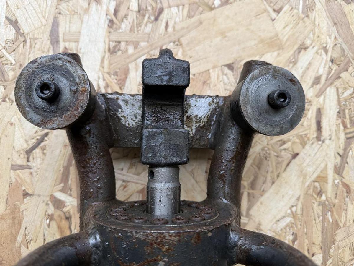 Used Ogura HBB-525 Electric Hydraulic Rebar Straightener