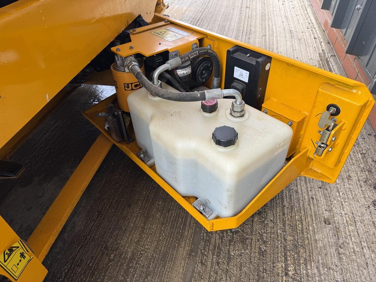 Used 2022 JCB S1930E