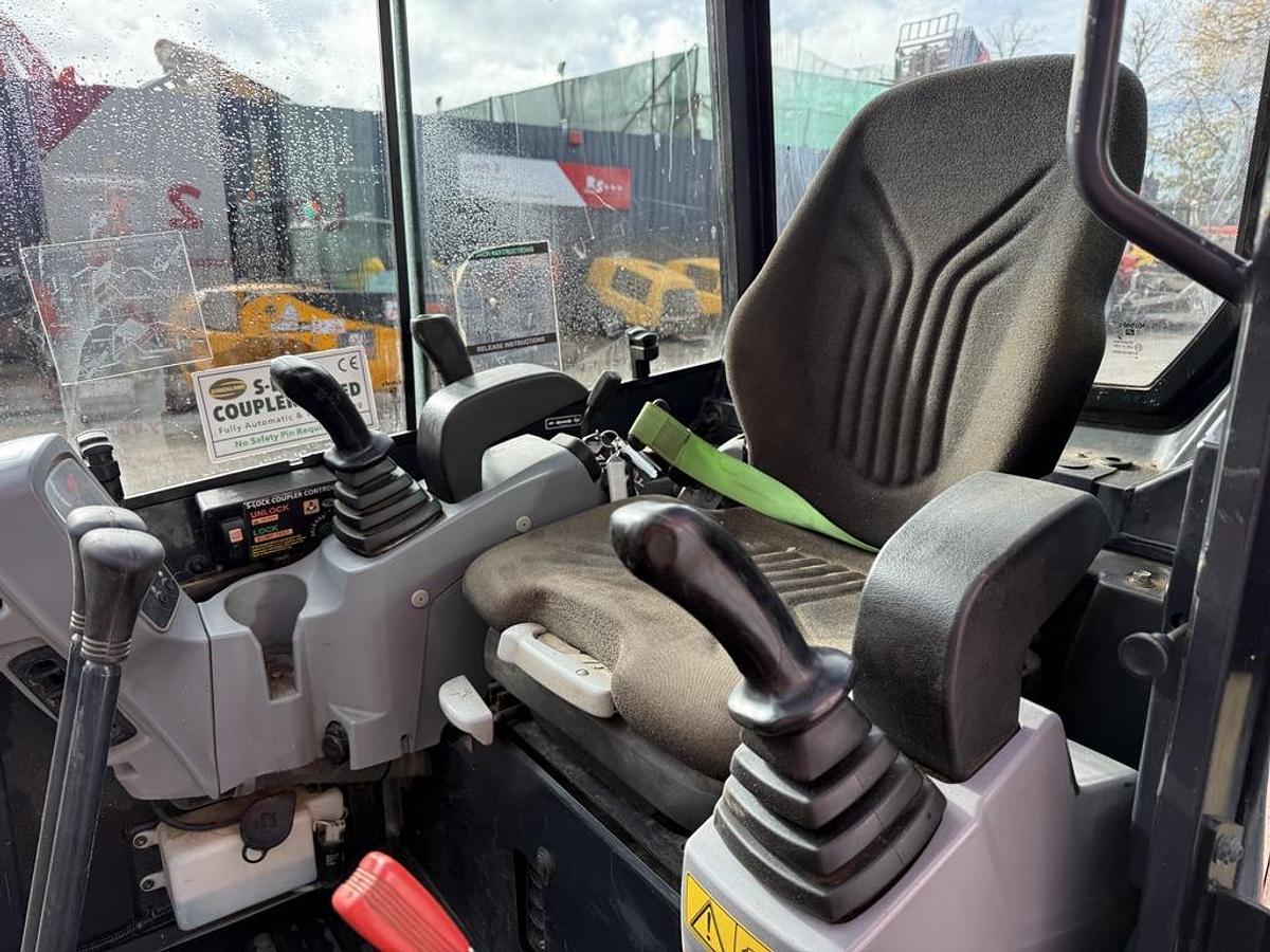 Used Kubota U27-4 2.7t Mini Excavator