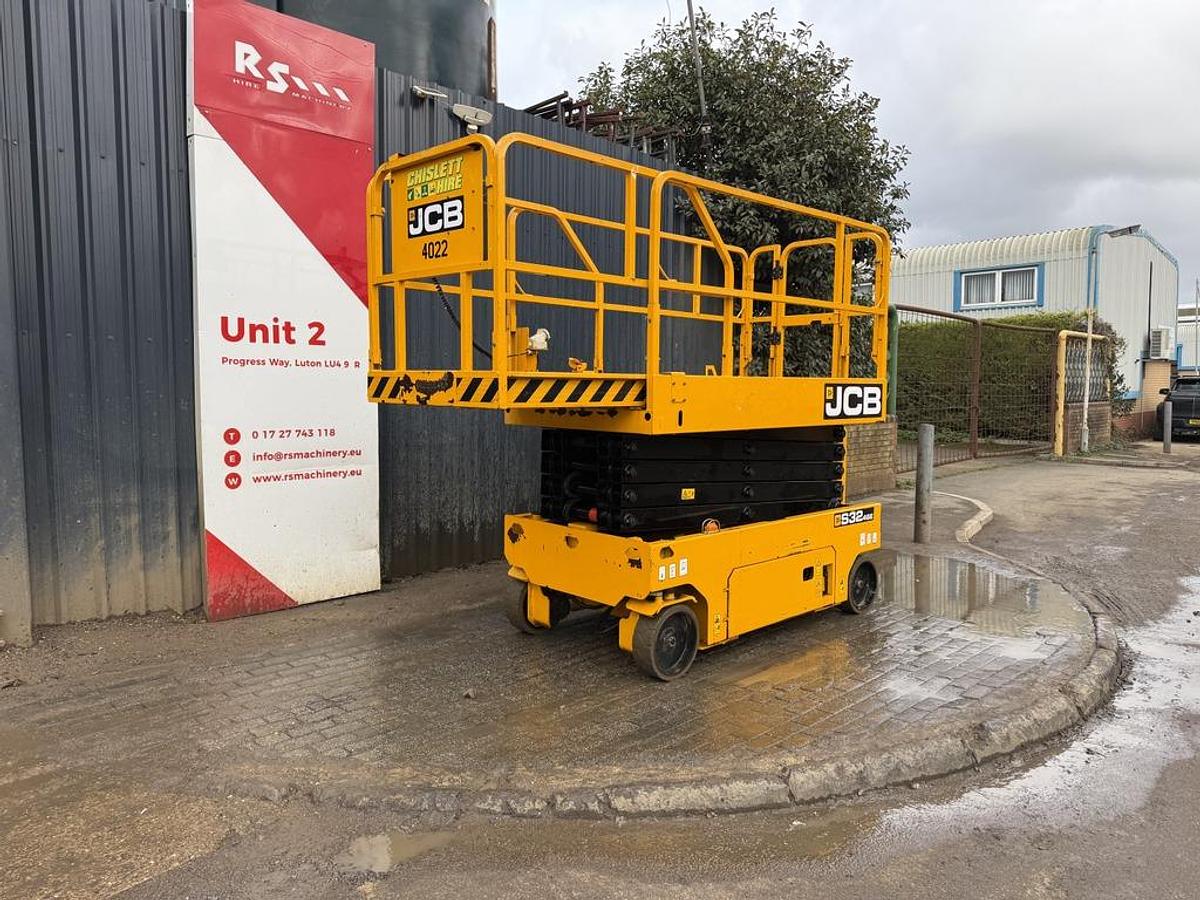 Used JCB S3246E 12m Electric Scissor Lift