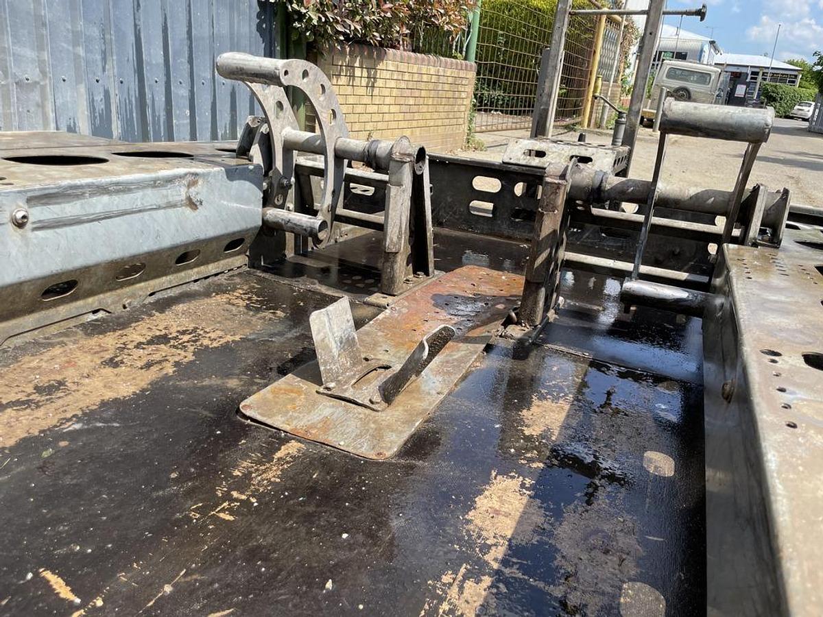 Used Indespension 3.5t Autoclamp Plant Trailer