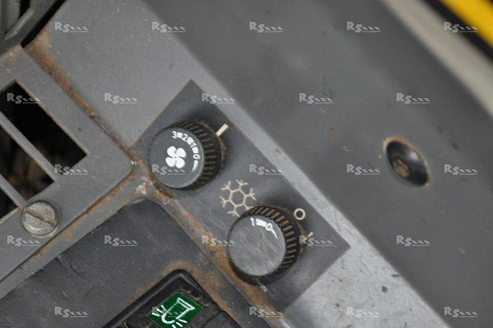 Used JCB FASTRAC 1135